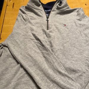 Boys Tommy Hilfiger 1/4 zip pullover size 12/14